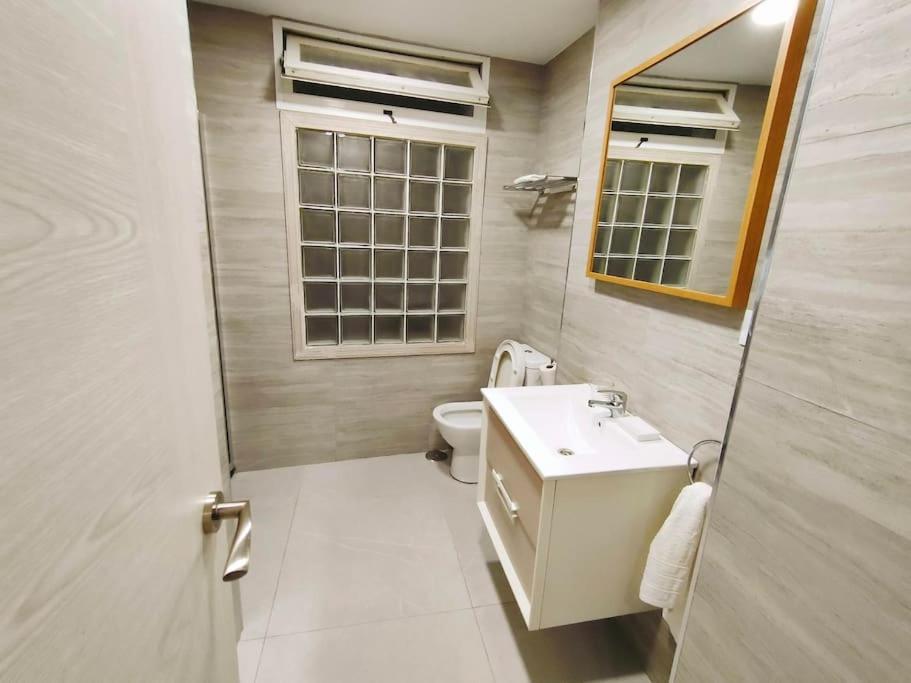 Apartamento En Centro Historico Cerca De La Playa Apartment Cadiz Luaran gambar